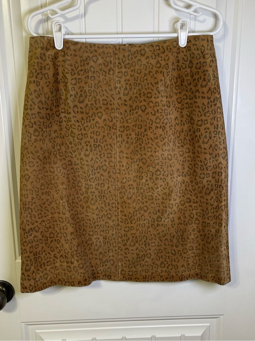Vintage Margaret Godfrey Size 12 Brown Leopard Print A-Line Suede Leather Skirt